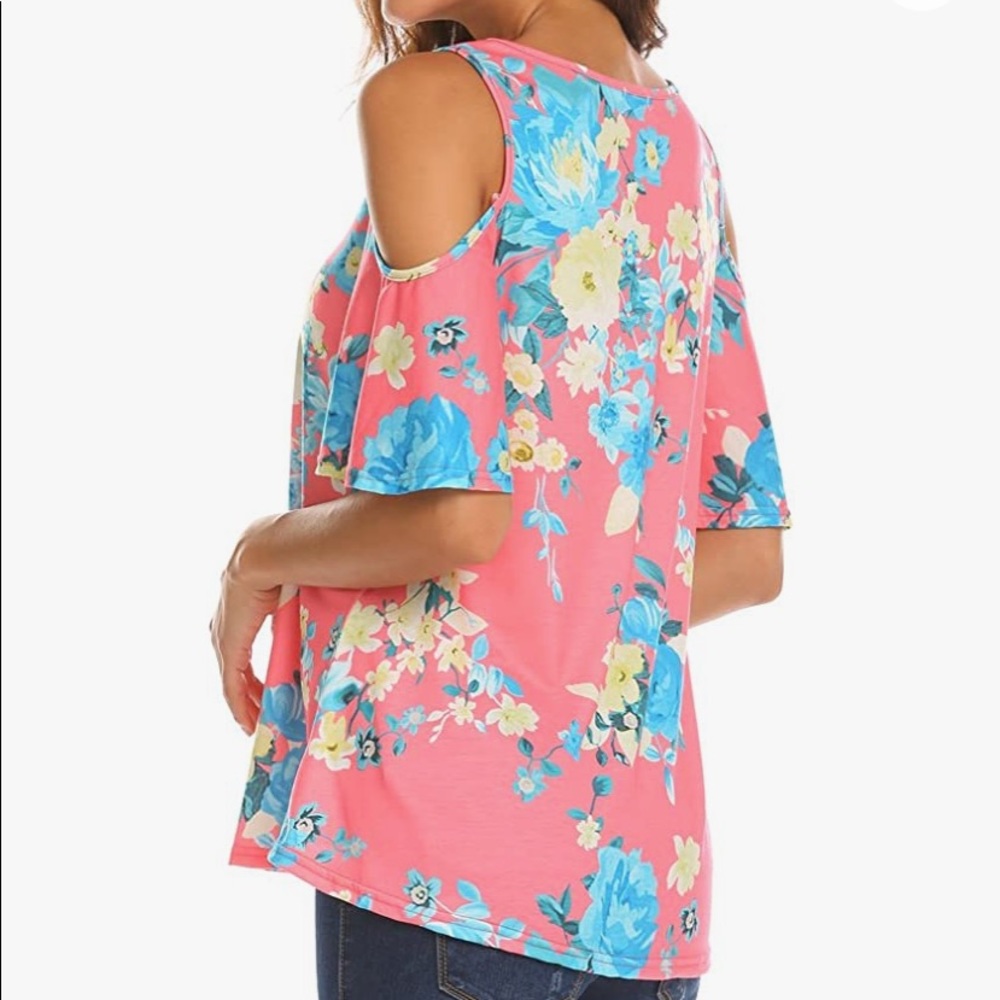 Cold shoulder Top - Picture 7 of 7
